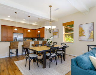 Dining & kitchen 402 Fairways