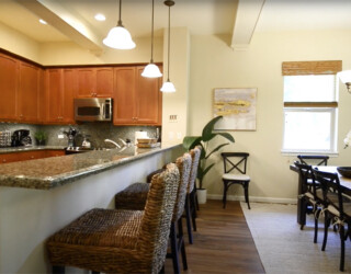Dining & kitchen area